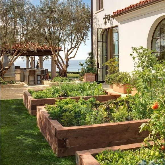 Meet your Posher: Mu (my girls call me Mommeeeeee) - Picture 7 of 16